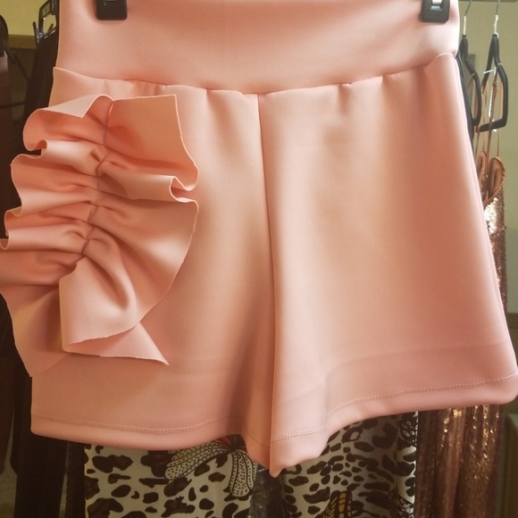 Shorts - Picture 1 of 1